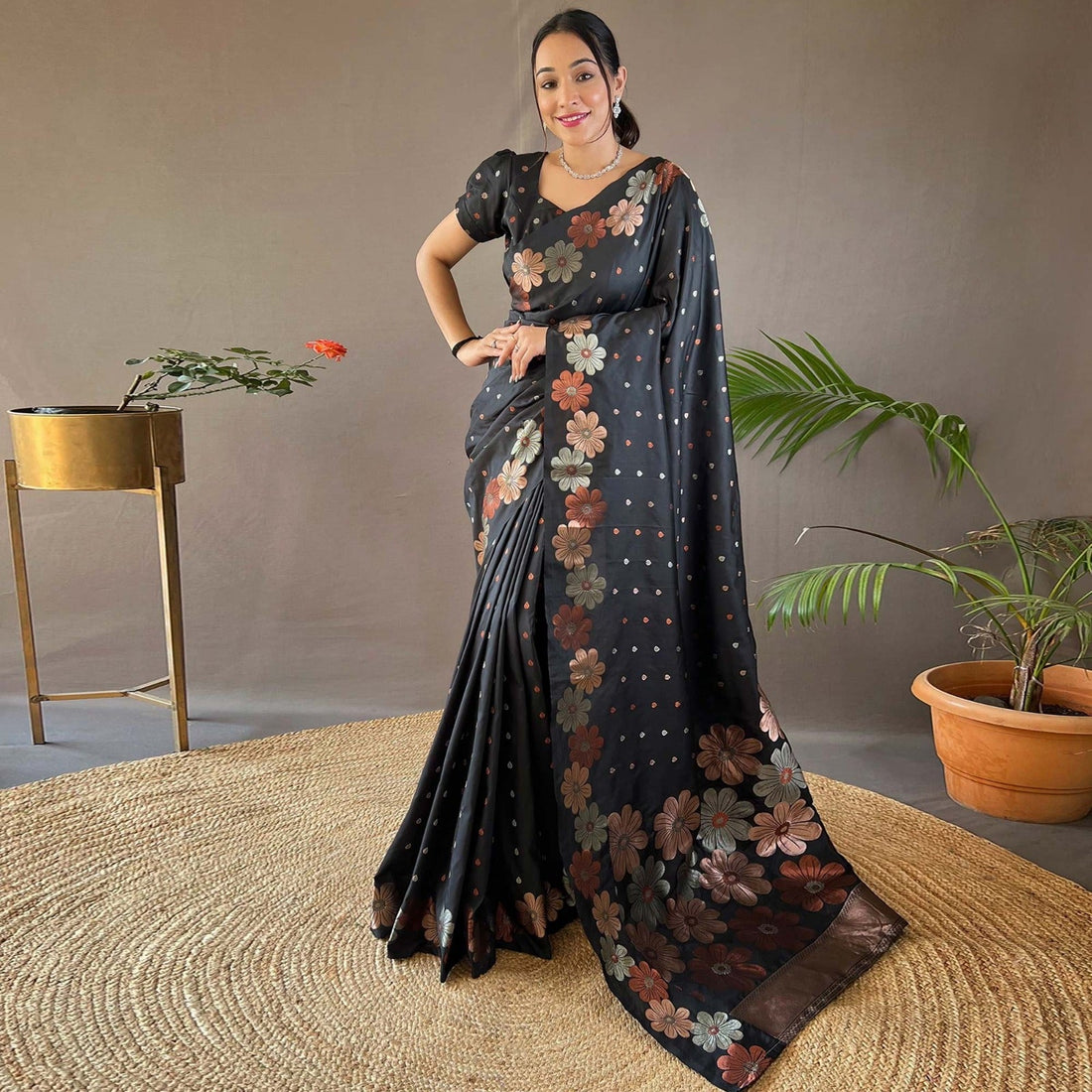 Flower pattern Soft silk Saree
