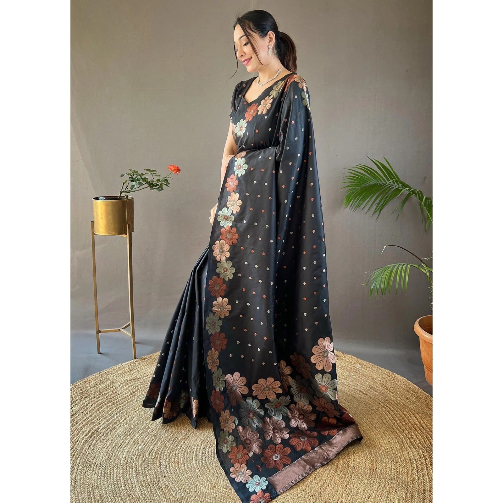 Flower pattern Soft silk Saree