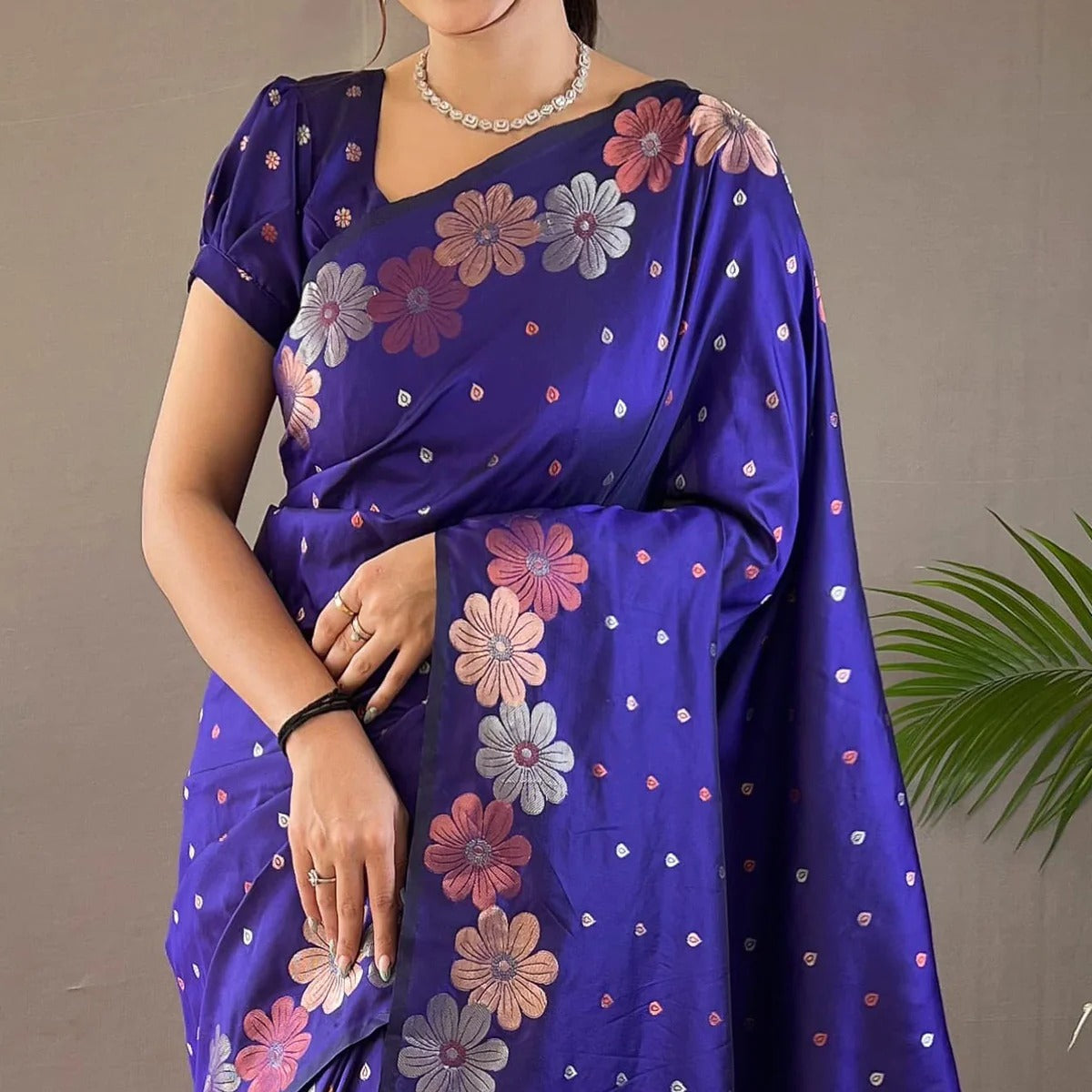 Flower pattern Soft silk Saree
