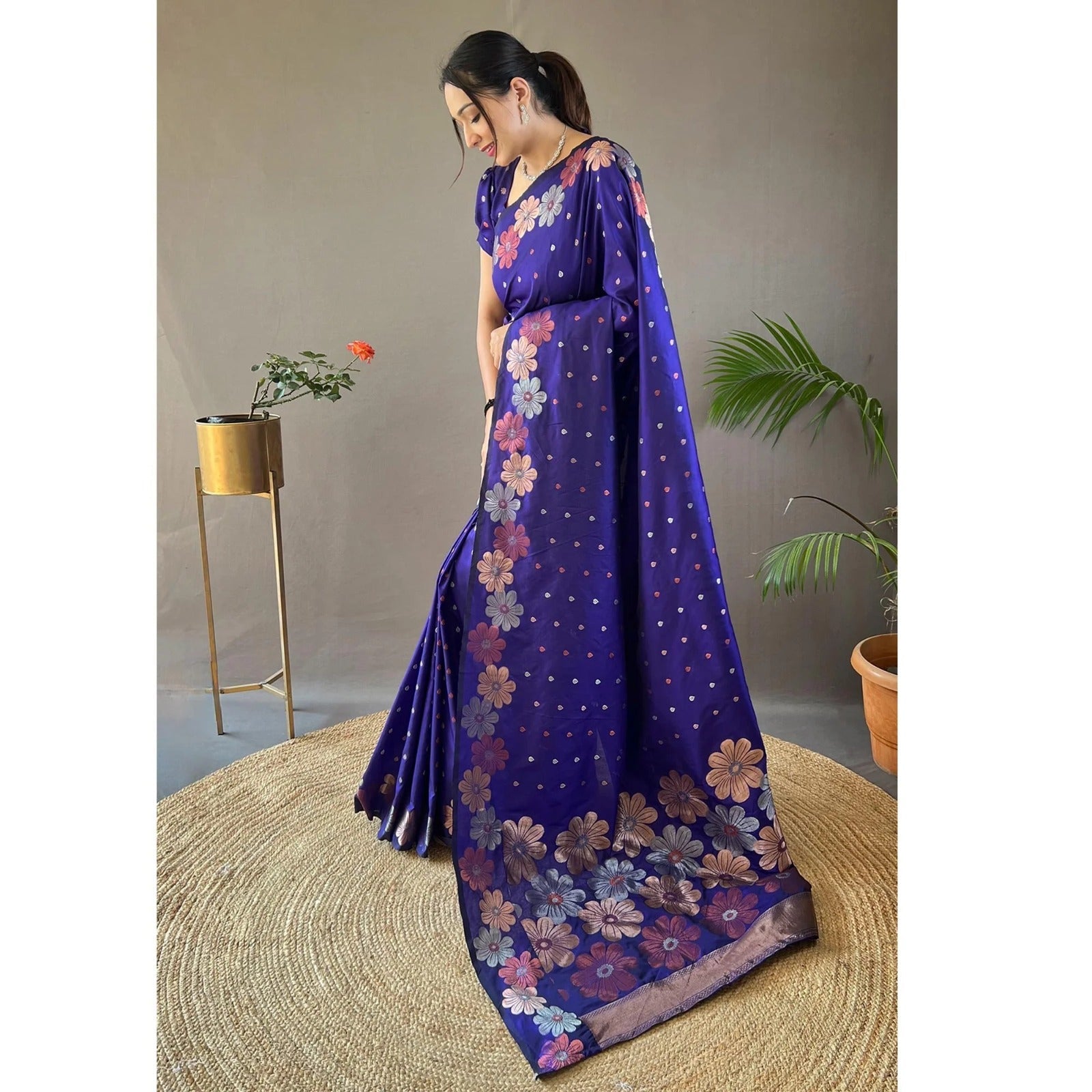 Flower pattern Soft silk Saree